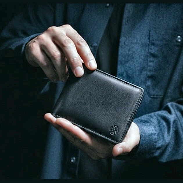 SCRT Men's RFID Bifold Wallet - Black